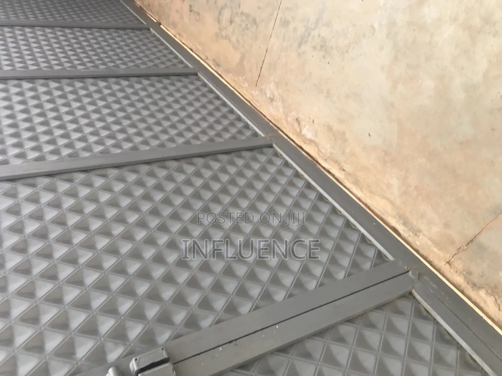 Furnished 2bdrm Apartment in American House Area, East Legon for rent