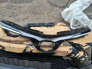 Toyota Rav4 2016,2017,2018,2019 Top Grille/Shell