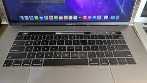 Laptop Apple MacBook Pro 2018 16GB Intel Core I7 SSD 256GB