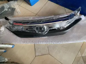 Honda Civic 2016- 2018 Top Grille
