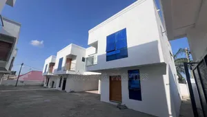 3bdrm House in East Legon Hills, Ashaley Botwe for sale
