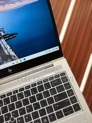 Laptop HP EliteBook 745 G5 8GB AMD Ryzen 3 SSD 256GB