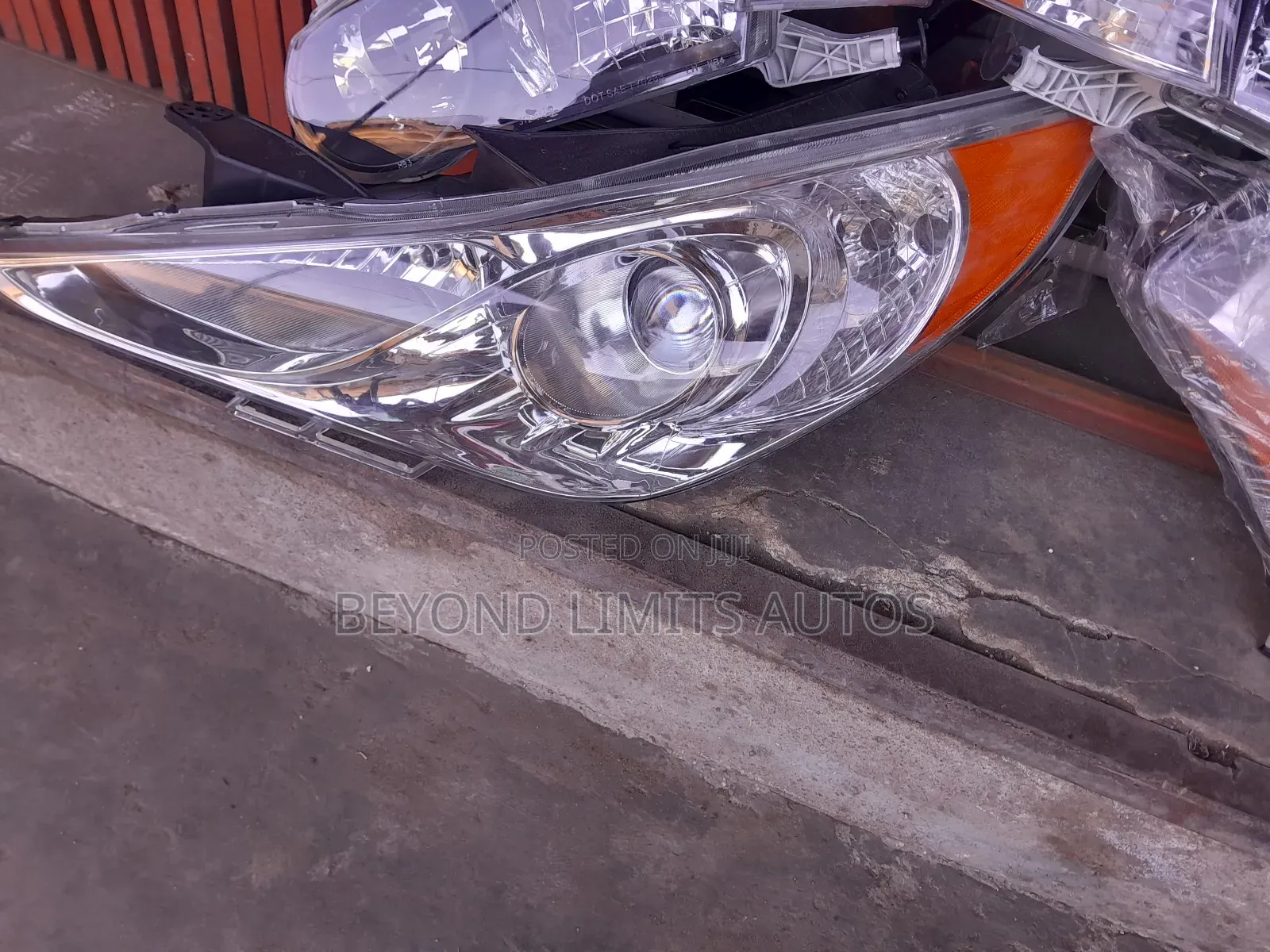 Hyundai Sonata 2011,2012,2013 Headlight/Headlamp