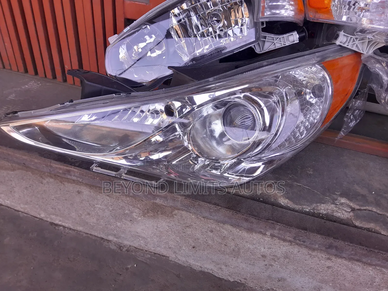 Hyundai Sonata 2011,2012,2013 Headlight/Headlamp