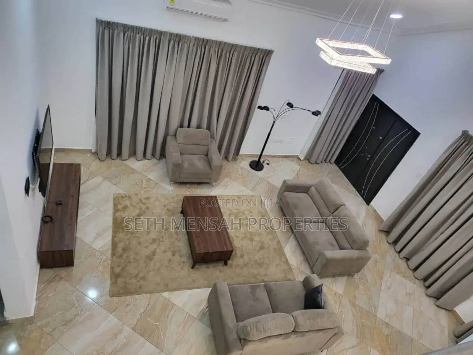 5bdrm House in Airport Residential Area for rent