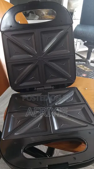 Raf 8 Slice Non Stick Bread Toaster