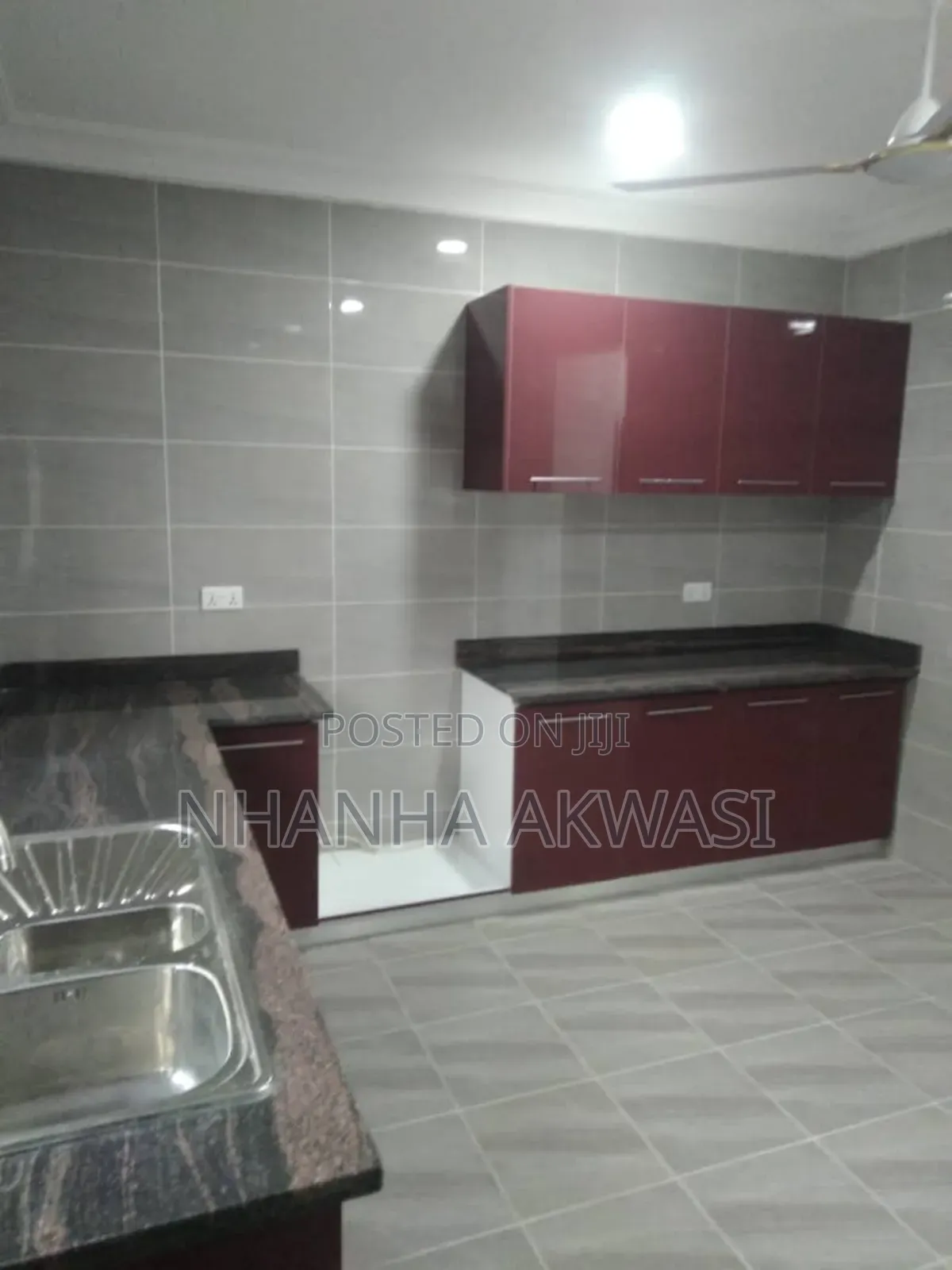 6bdrm House in Sakumono Community13, Tema Metropolitan for sale