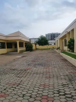13bdrm House in West, Airport Residential Area for rent
