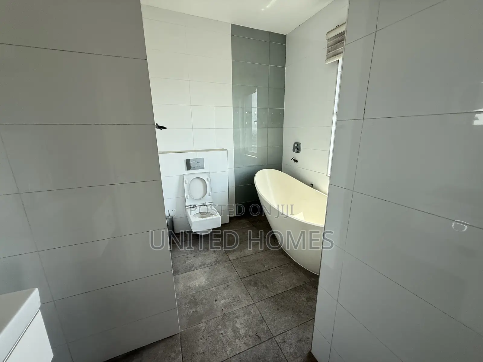 Furnished 3bdrm Penthouse in Ridge for rent