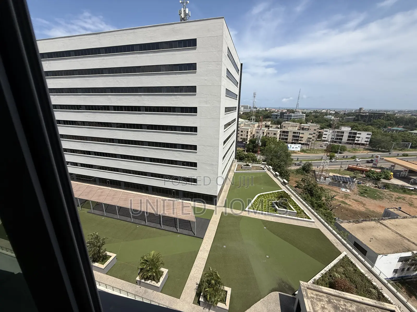 Furnished 3bdrm Penthouse in Ridge for rent
