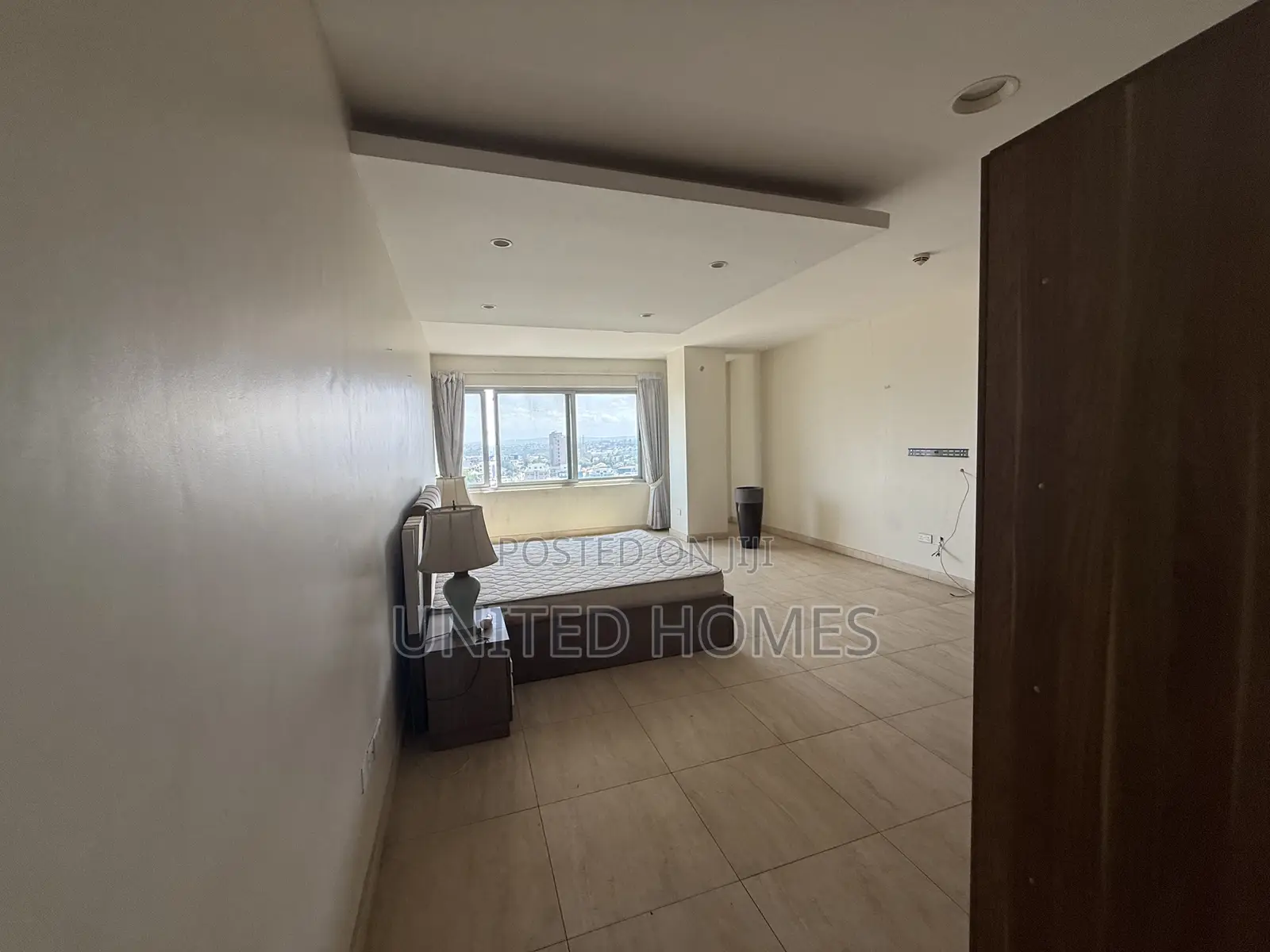 Furnished 3bdrm Penthouse in Ridge for rent