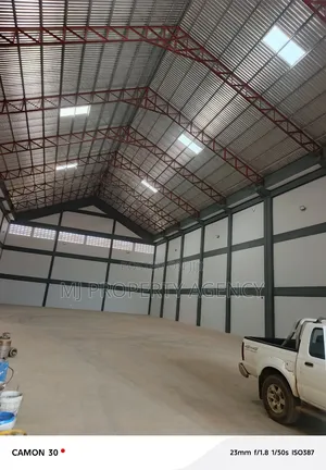 10000 Newly Built Warehouse in Kumasi