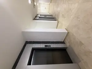 360 Square Meters Office for Rent at Ridge