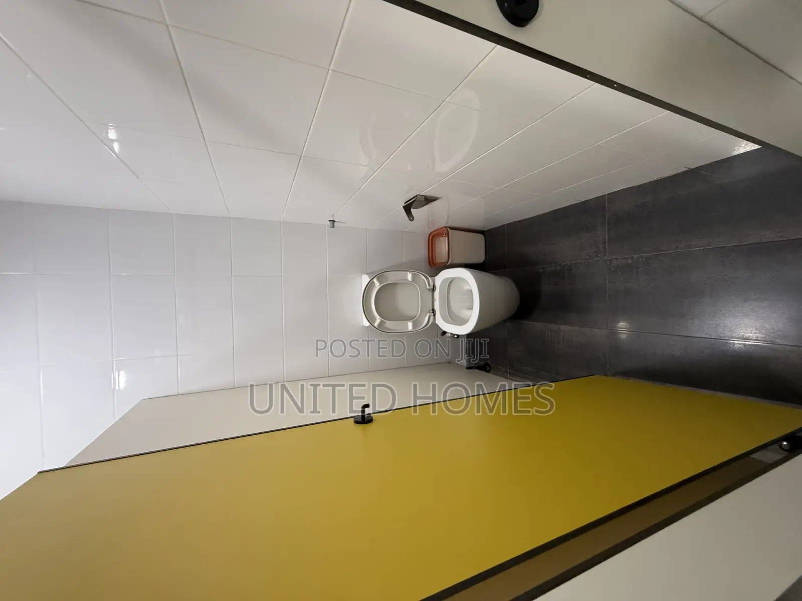 360 Square Meters Office for Rent at Ridge