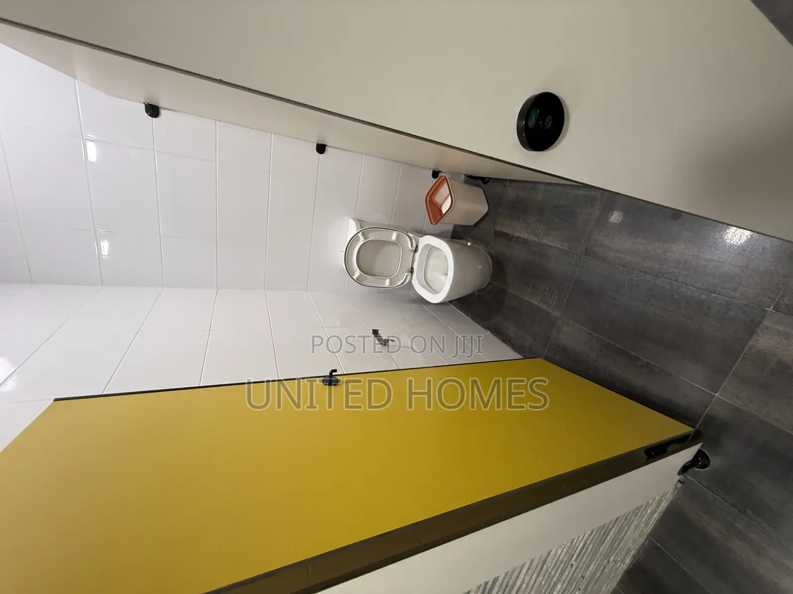 360 Square Meters Office for Rent at Ridge
