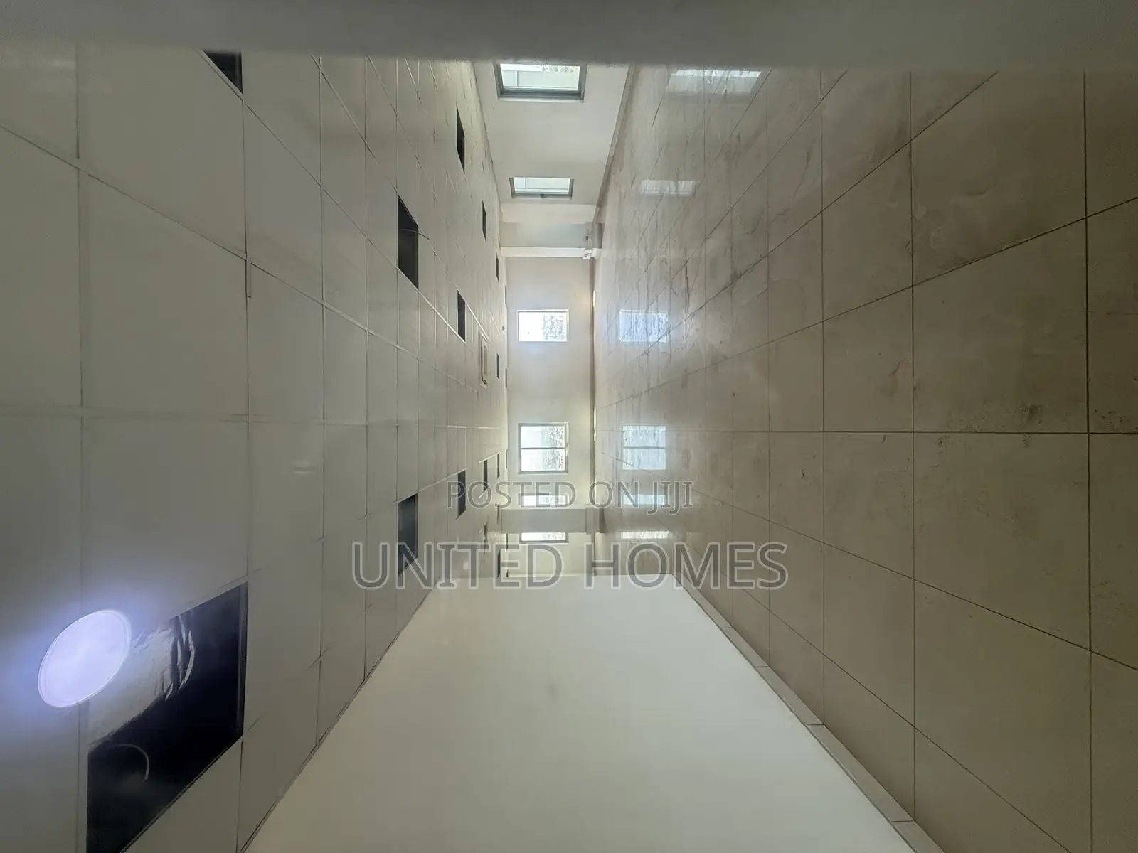 360 Square Meters Office for Rent at Ridge