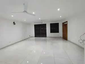 3bdrm Apartment in American House, East Legon for rent