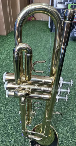 Yamaha Golden Colour Trumpet