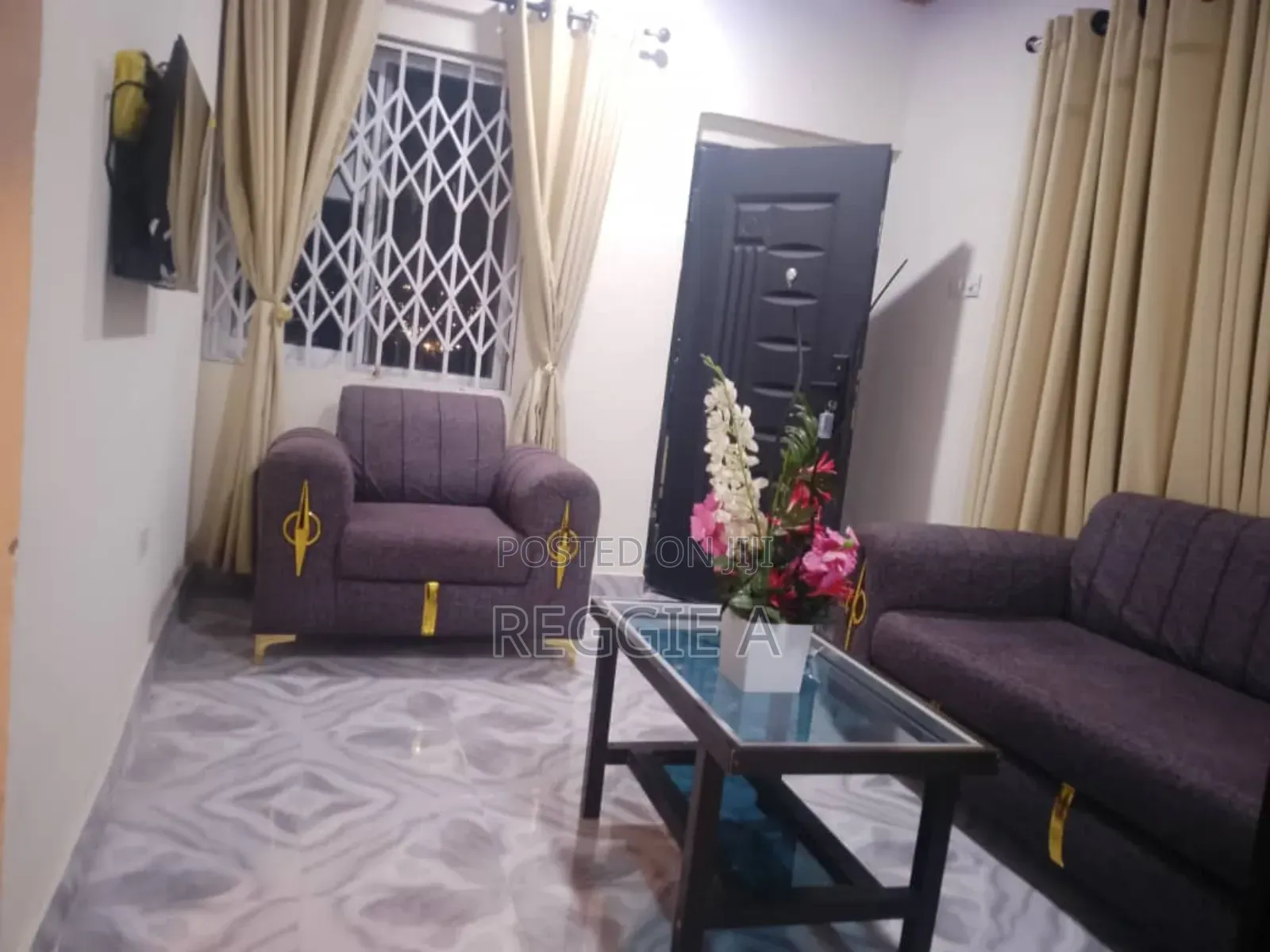 One Bedroom Fully Furnished Flat. Short/Long Stay