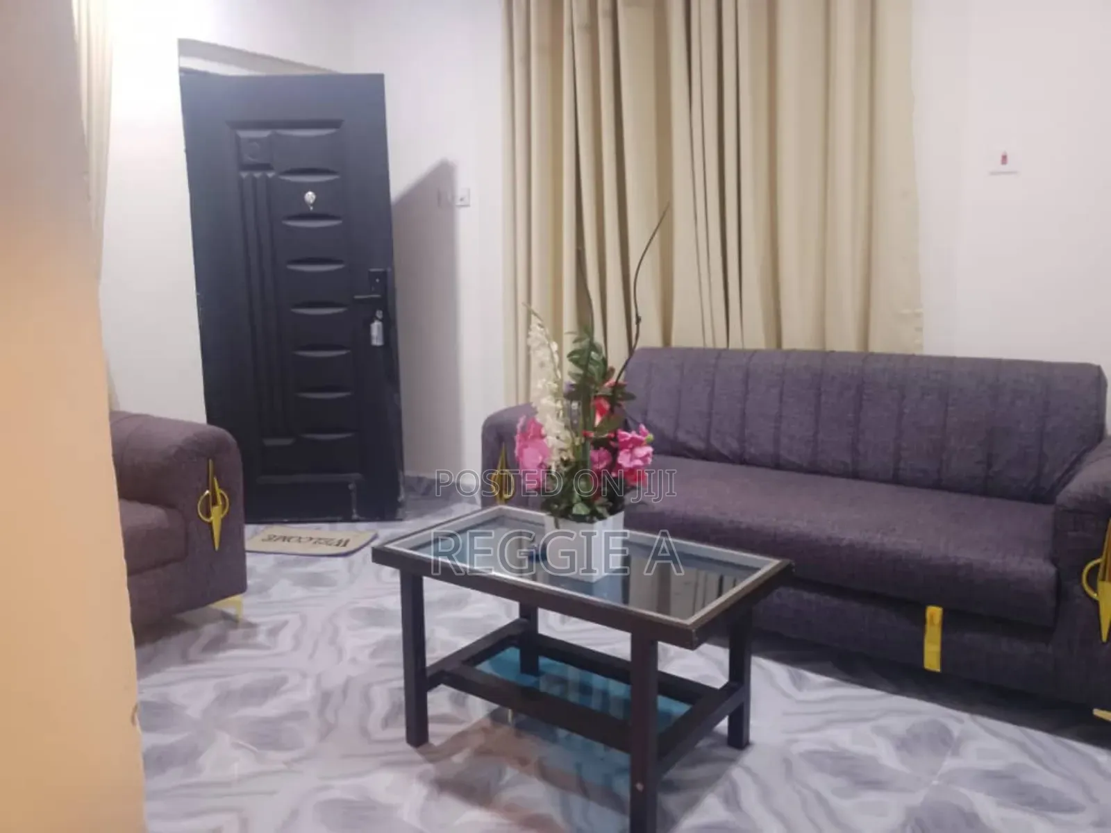 One Bedroom Fully Furnished Flat. Short/Long Stay