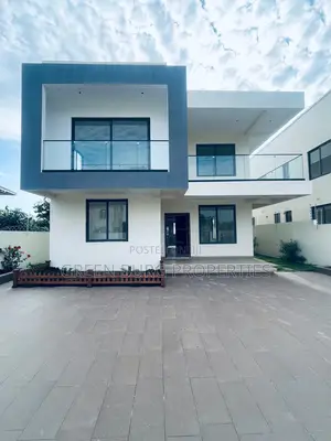 4bdrm House in Green, East Legon for sale