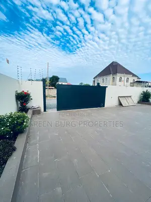 4bdrm House in Green, East Legon for sale