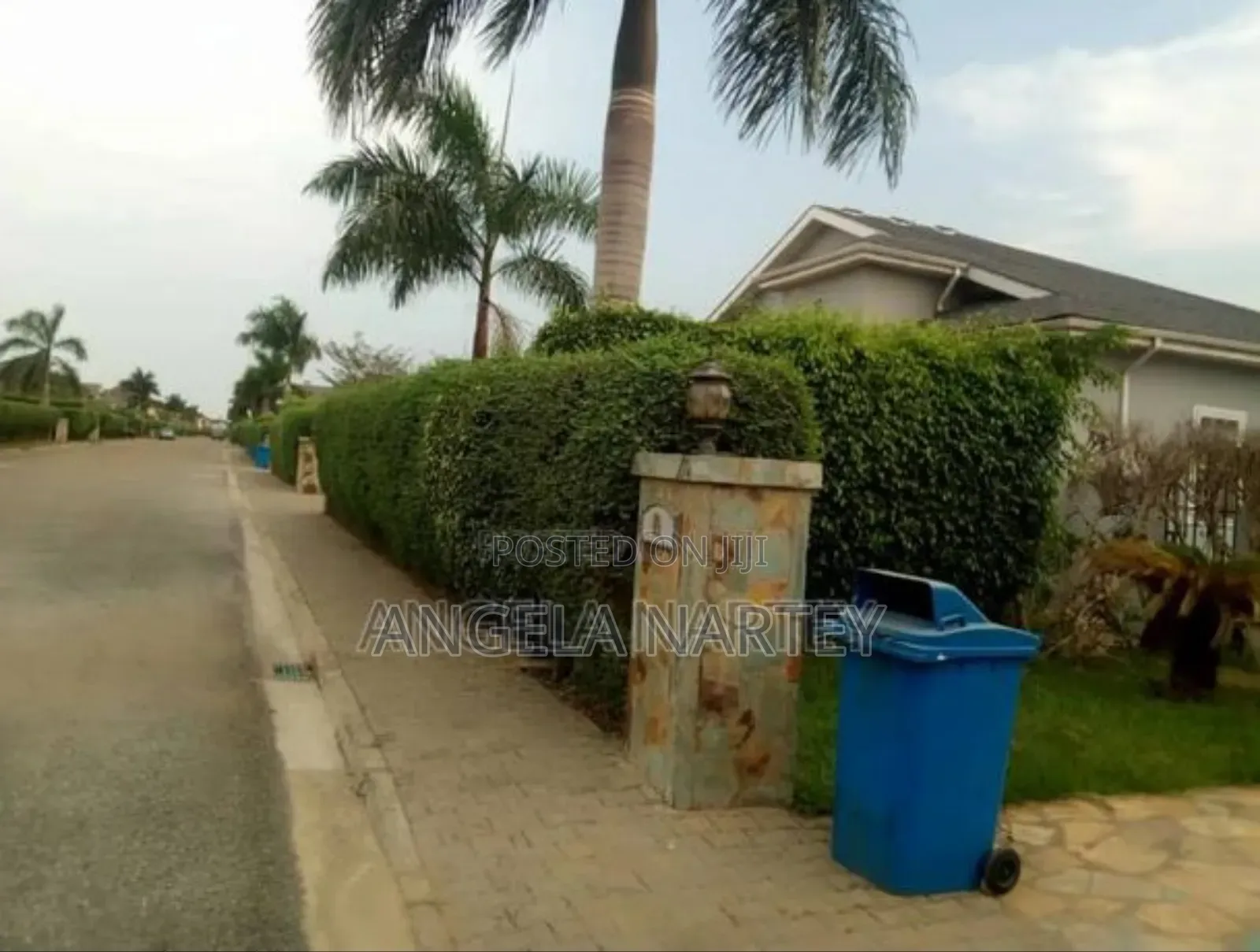4bdrm House in Community 25 Tema for sale
