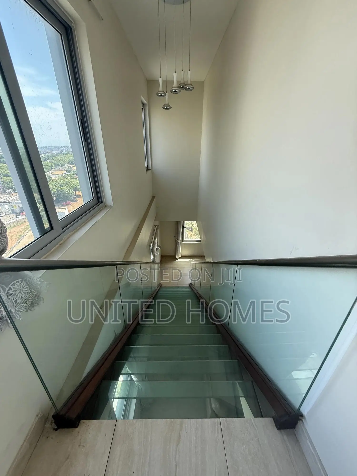 Furnished 3bdrm Penthouse in Ridge for rent