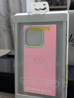 Heyday Apple iPhone 15 Pro Feminine Glow Case With Magsafe
