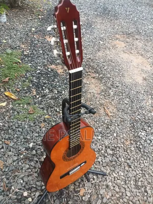 Desde 1972 Valencia Cg160 3/4 Classical Guitar