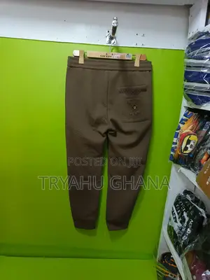 Every Day Louis Vuitton Joggers/Shop Now At Tryahu, Size 33