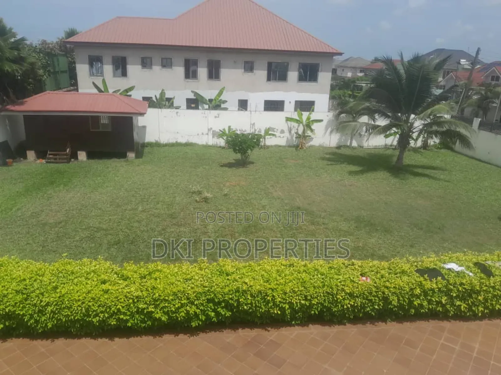 8bdrm House in Dki Properties, Community 25 for sale