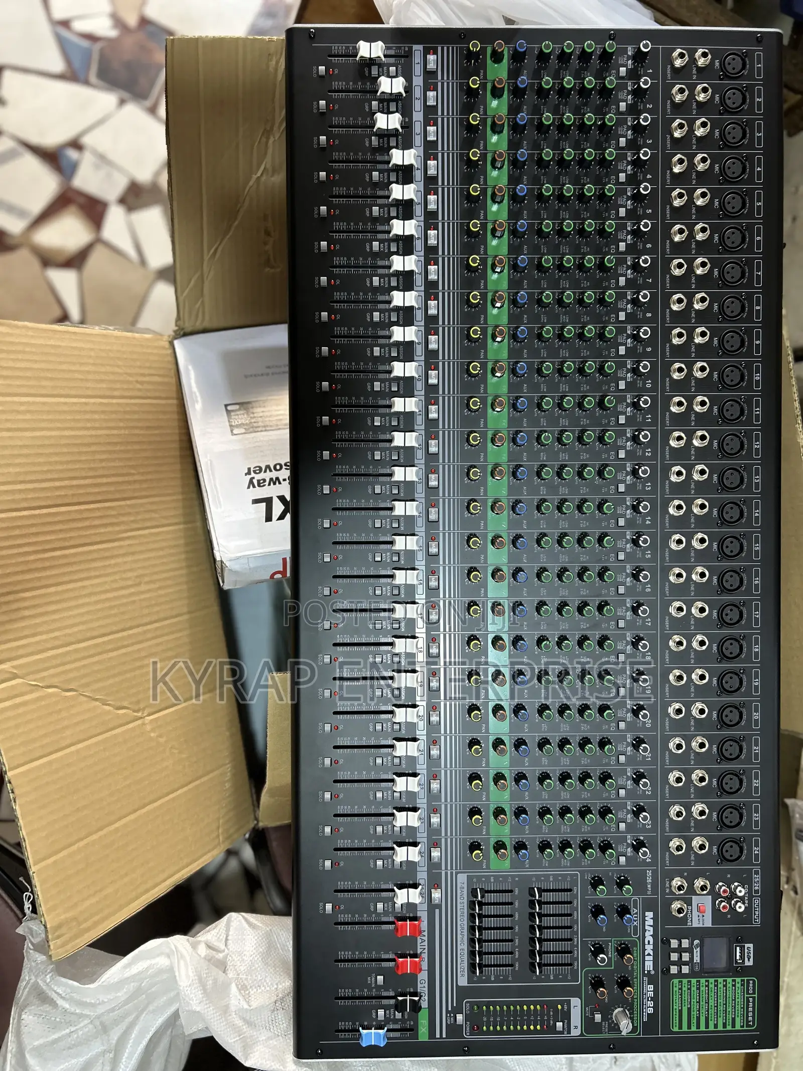 Mackie Be-26 Mixer