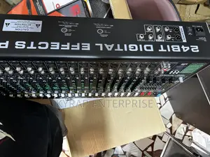 Mackie Be-26 Mixer