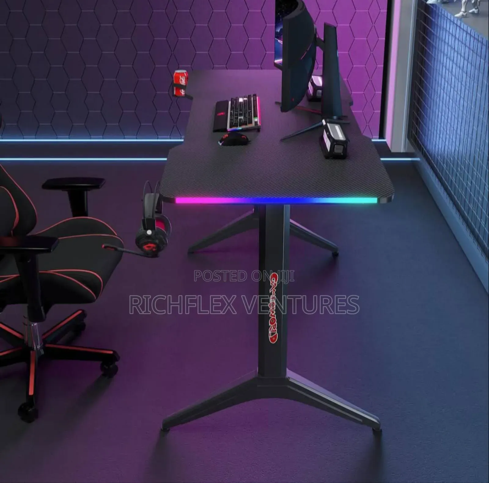 1.4meter Miuz Ergonomic RGB Computer