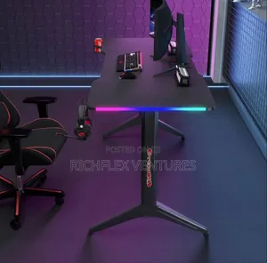 1.4meter Miuz Ergonomic RGB Computer