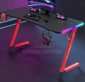 1.4meter Miuz Ergonomic RGB Computer