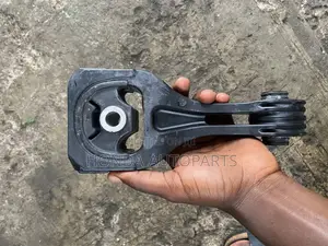 Honda Civic 2016 to 2021 Engine Seat/Mount Down.