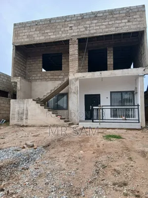 4bdrm House in Red-Top, West Hills Mall Area for sale