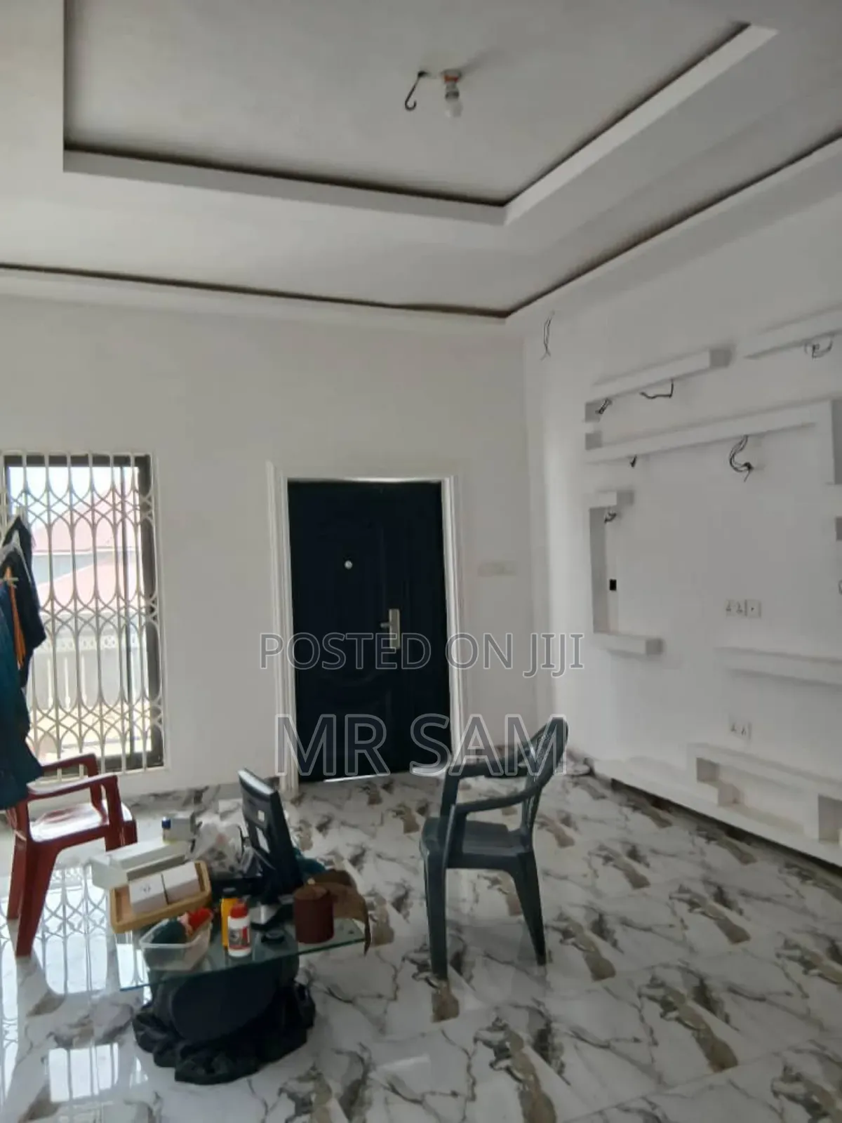 4bdrm House in Red-Top, West Hills Mall Area for sale