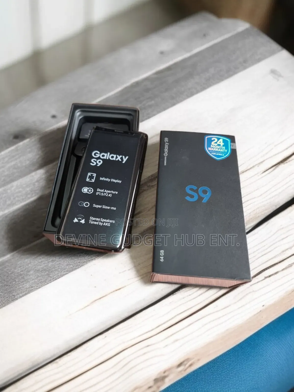 New Samsung Galaxy S9 64 GB Blue
