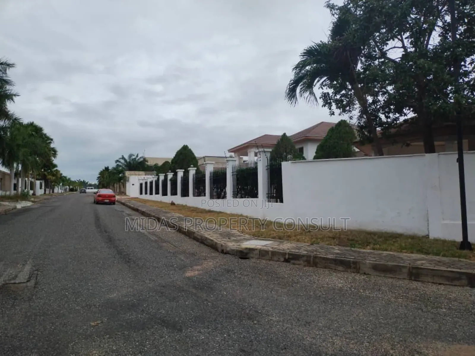 5bdrm House in Airport for sale