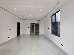 Office Complex for Sale at Hatso