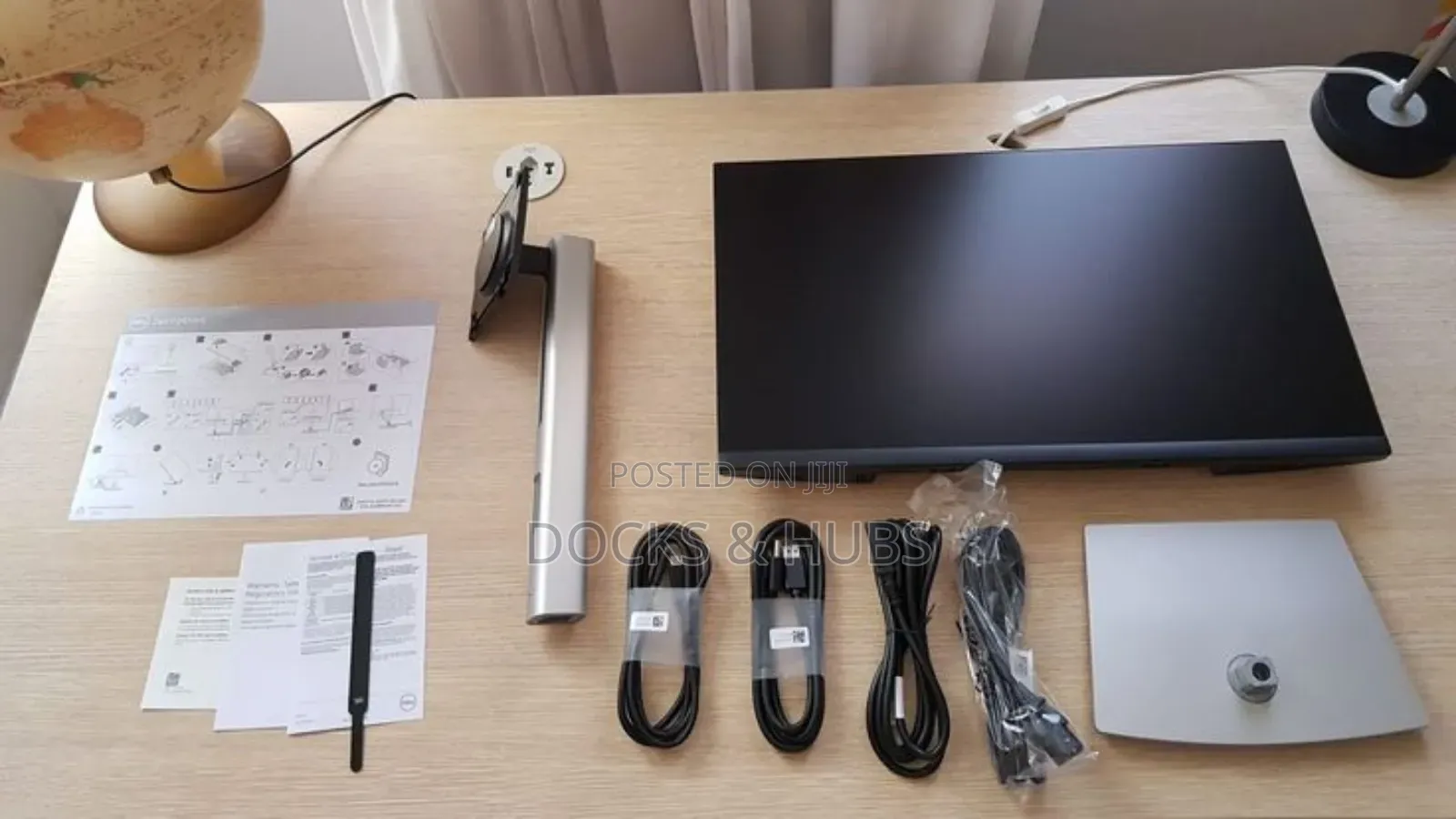 Dell 24" Usb-C Hub Monitor With Comfortview Plus - P2422he