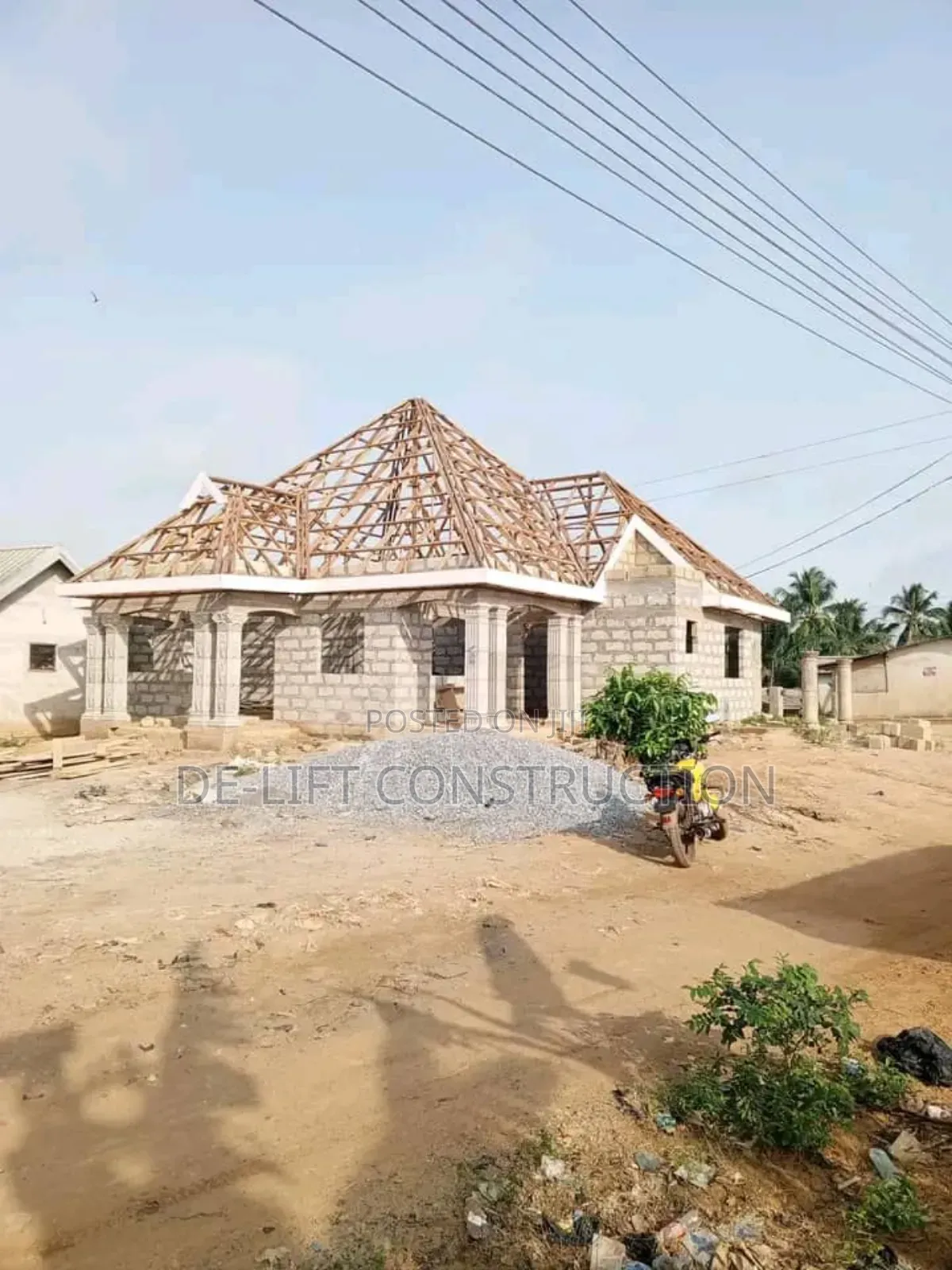 Are You Looking for a Professional Roofing Carpenter?