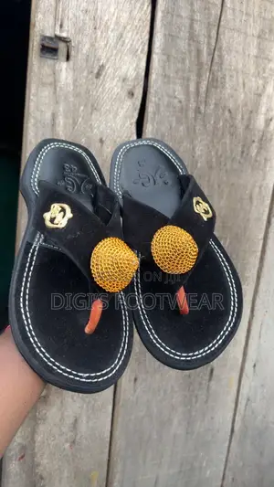 Black Suede Okatakyie Chawchaw/ Ahenema