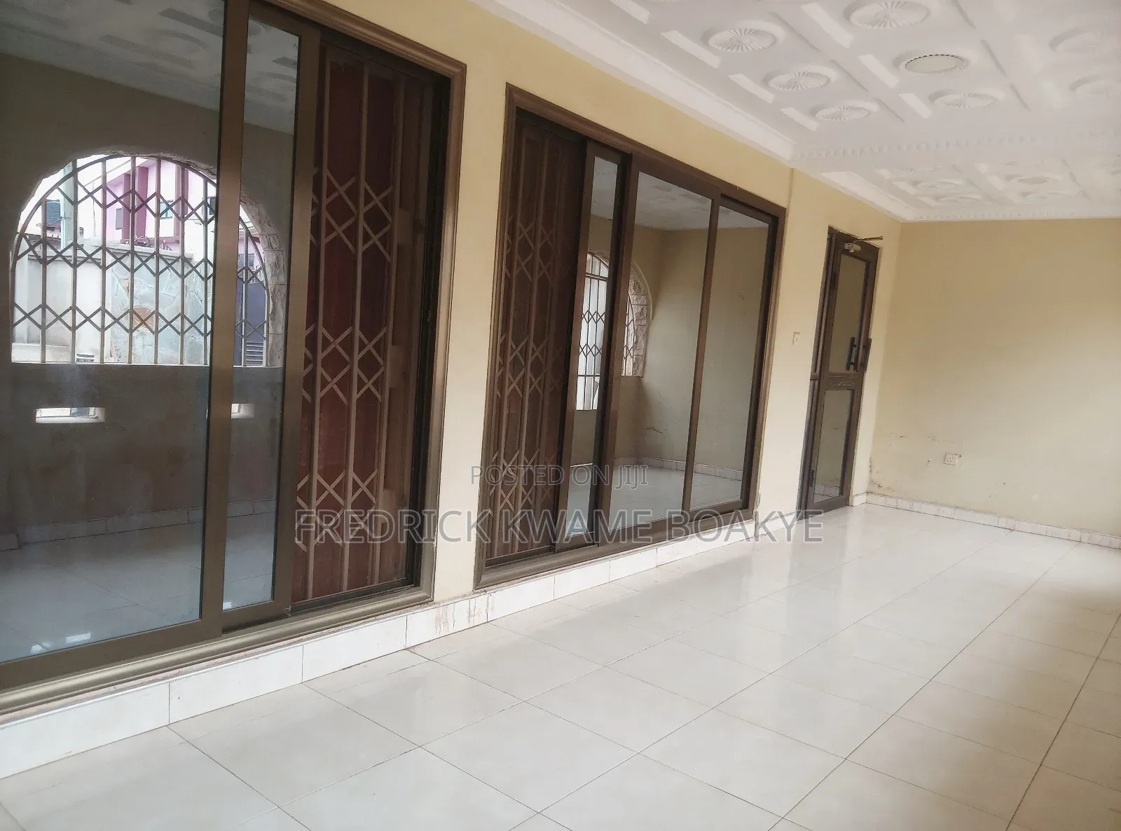 6bdrm House in Brother K Estate, Kumasi Metropolitan for sale