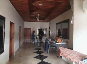 6bdrm House in Brother K Estate, Kumasi Metropolitan for sale