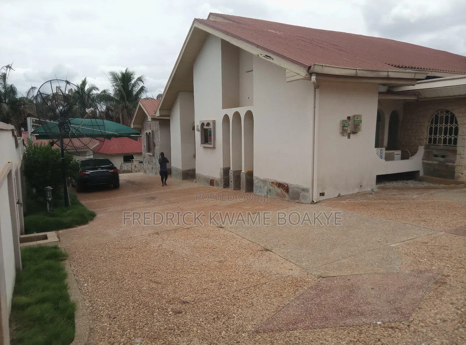 6bdrm House in Brother K Estate, Kumasi Metropolitan for sale