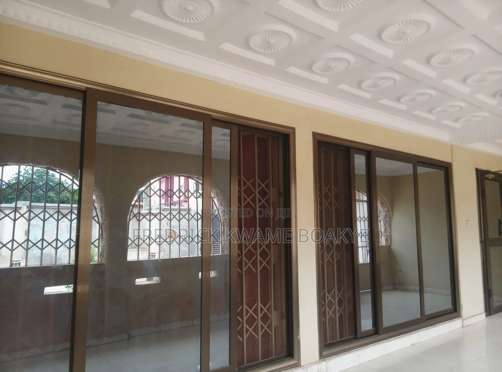6bdrm House in Brother K Estate, Kumasi Metropolitan for sale